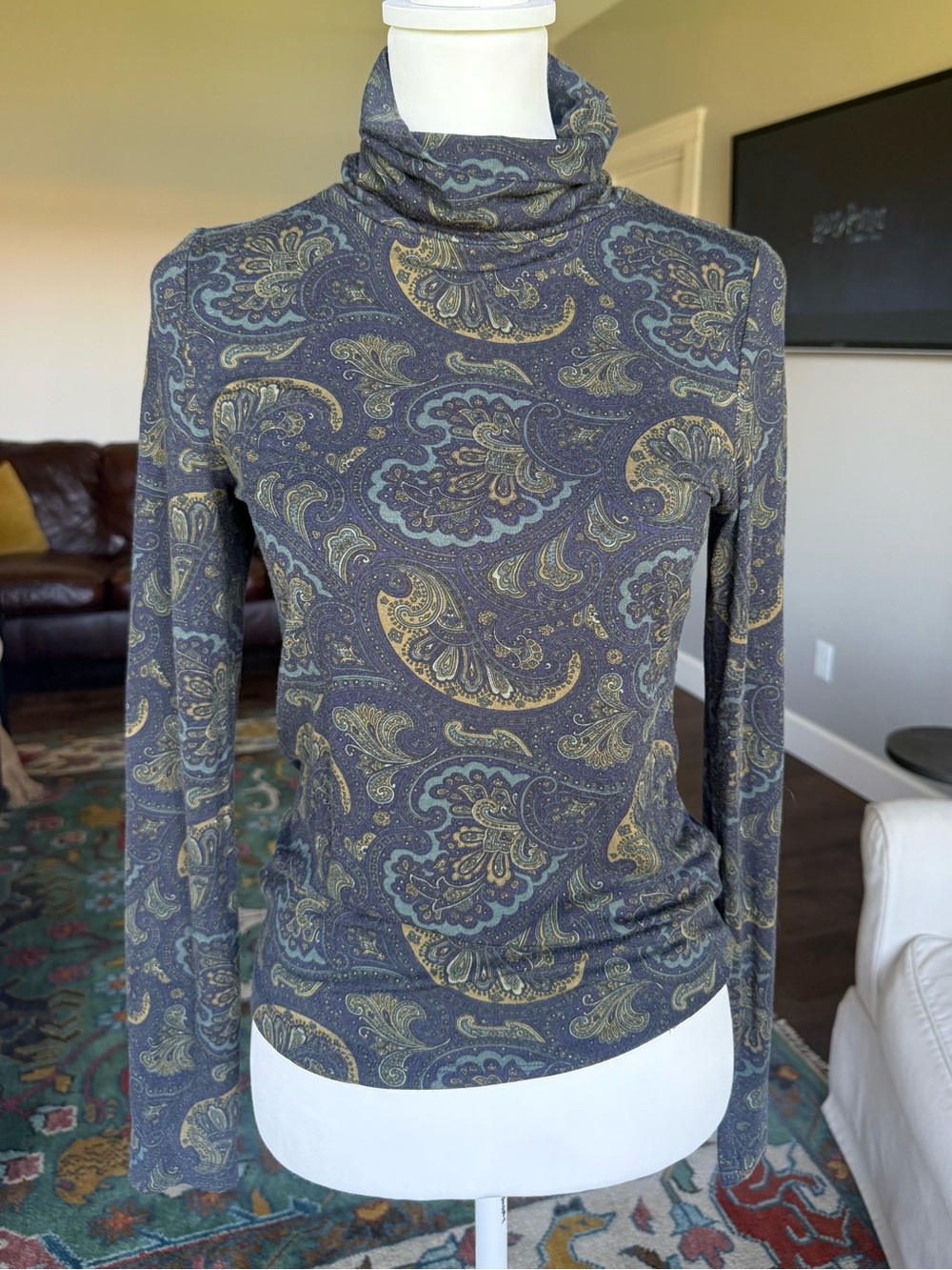 Evereve Turtleneck Long-Sleeve Large Paisley Print, Black, Blue, Green, Small